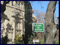 Placa del Mercat and St John's Church